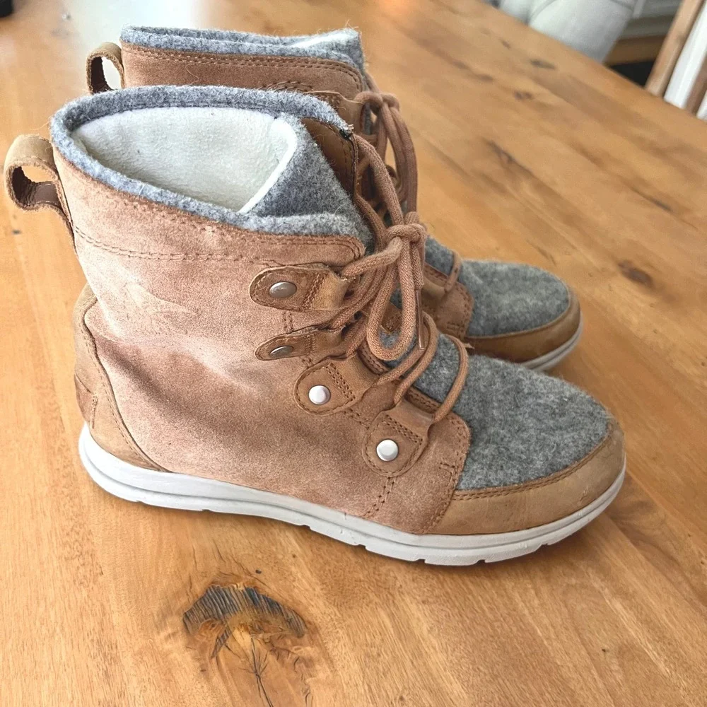 Sorel Explorer Joan Waterproof Suede Felt Winter Boots Tan Grey  Womens 8.5